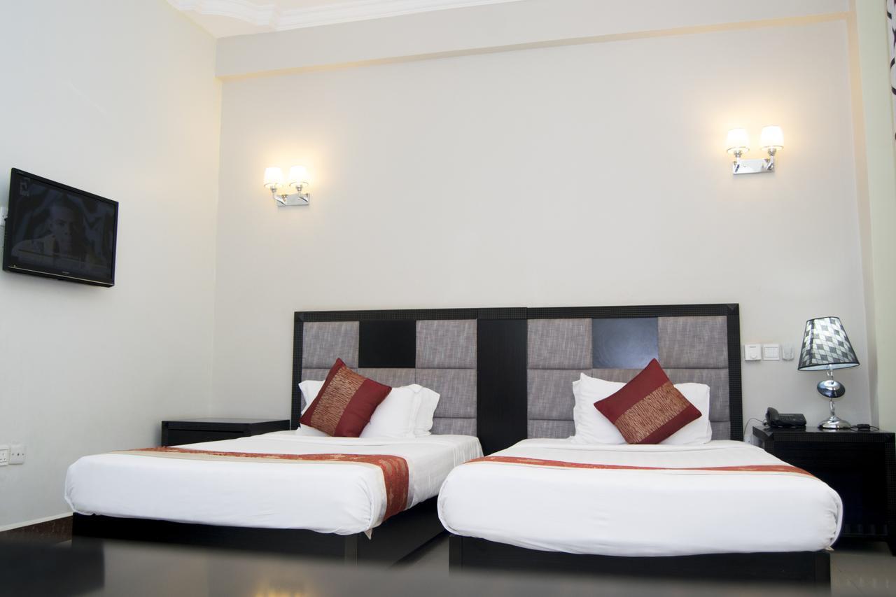 Flomi Hotel Morogoro Buitenkant foto
